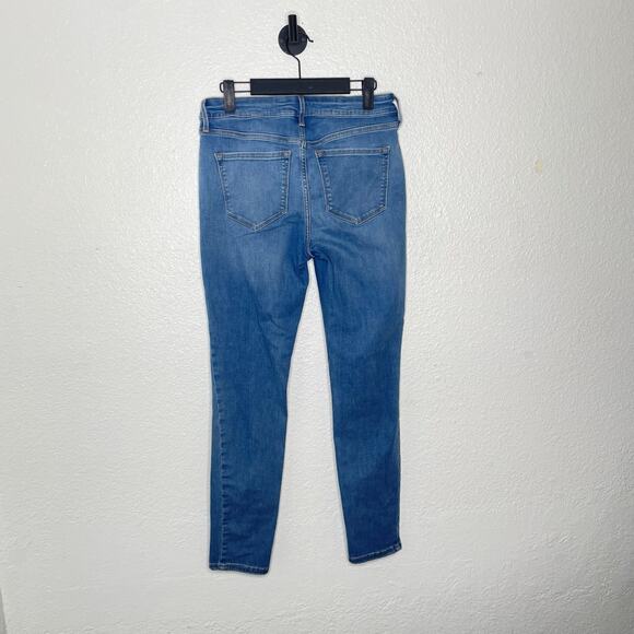 Old Navy Womens Size 8 Rockstar Skinny Leg Medium Wash Denim Blue Casual - Picture 2 of 16